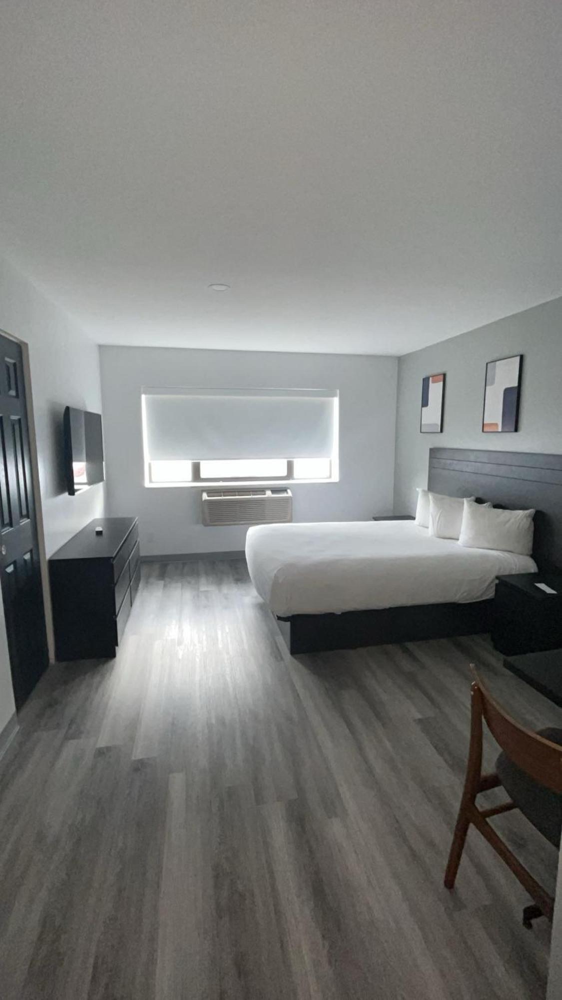 Hotel Newstar มอนทรีอัล ภายนอก รูปภาพ