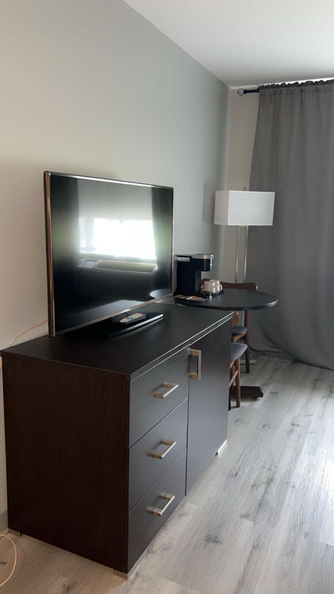 Hotel Newstar มอนทรีอัล ภายนอก รูปภาพ