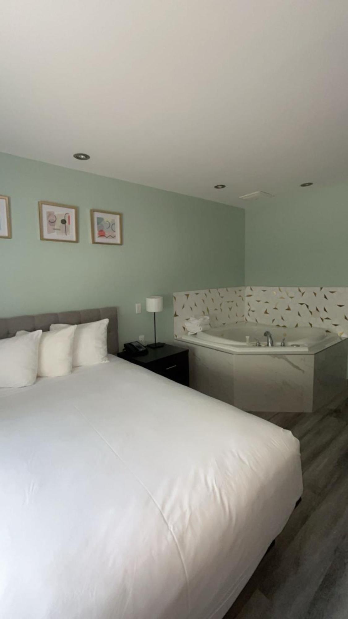 Hotel Newstar มอนทรีอัล ภายนอก รูปภาพ